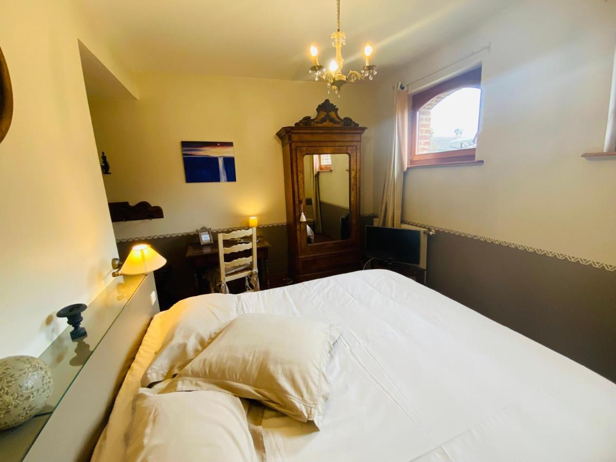 Ferme De Montecouvez Bed & Breakfast Crèvecoeur-sur-lʼEscaut Екстериор снимка