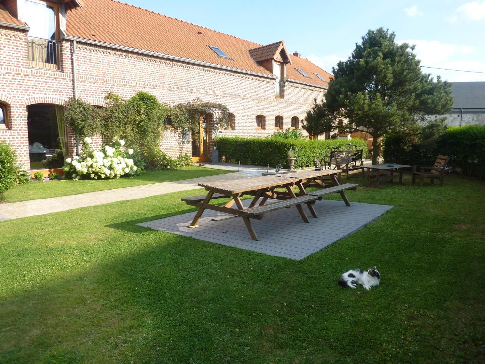 Ferme De Montecouvez Bed & Breakfast Crèvecoeur-sur-lʼEscaut Екстериор снимка